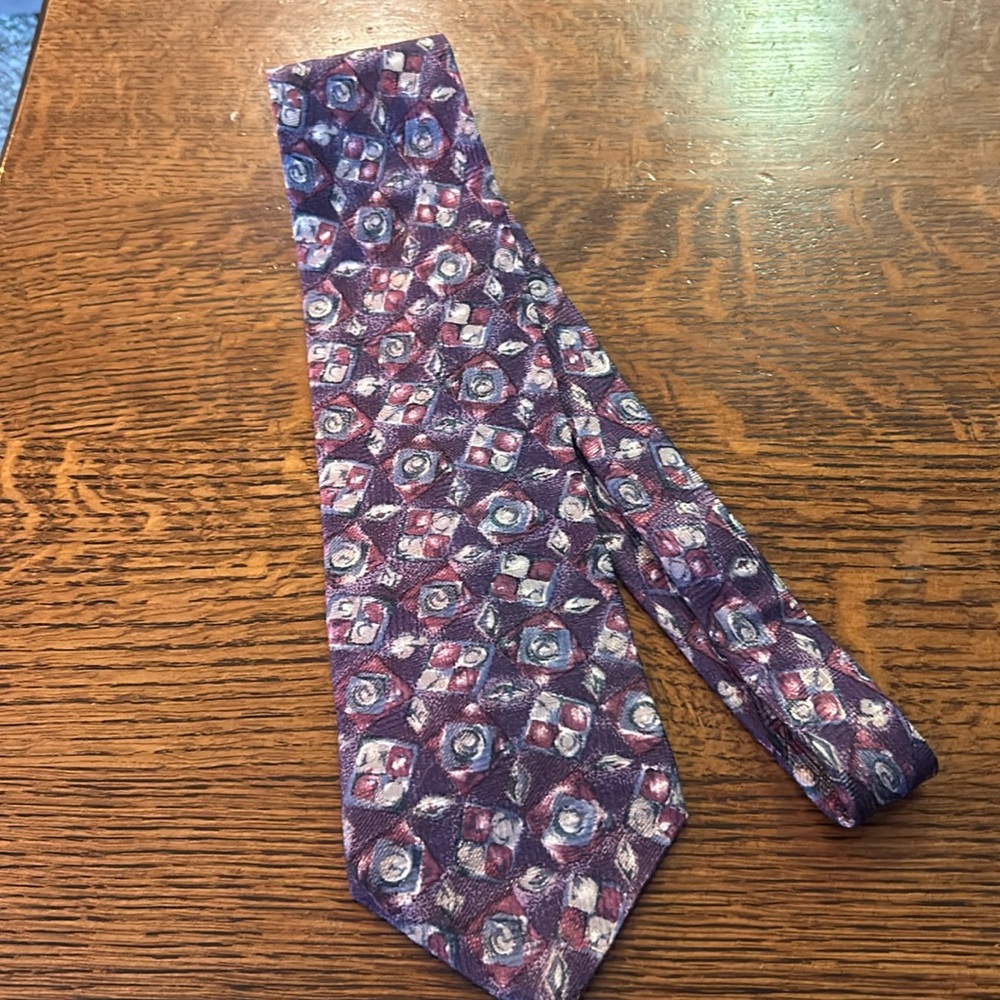 Je Suis Purple Tie